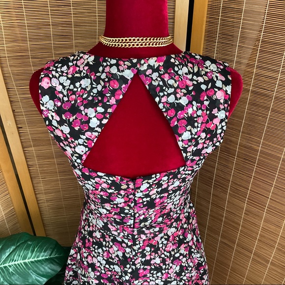 WHBM White House Black Market Tiered Ruffle Floral Dress Size 2 Pink - Picture 9 of 11